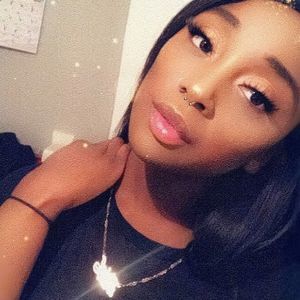 Meet your Posher, Ariel